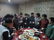 教職員工與學(xué)員迎新春3